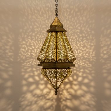Lanterns & Lamps