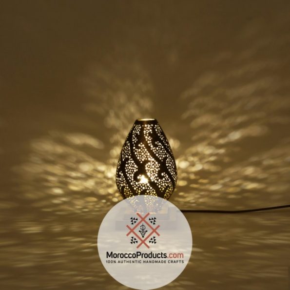 table-moroccan-lantern