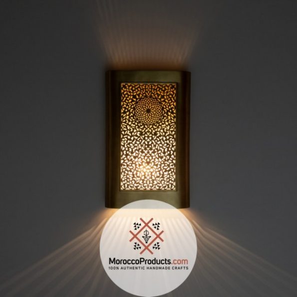 wall-moroccan-lantern