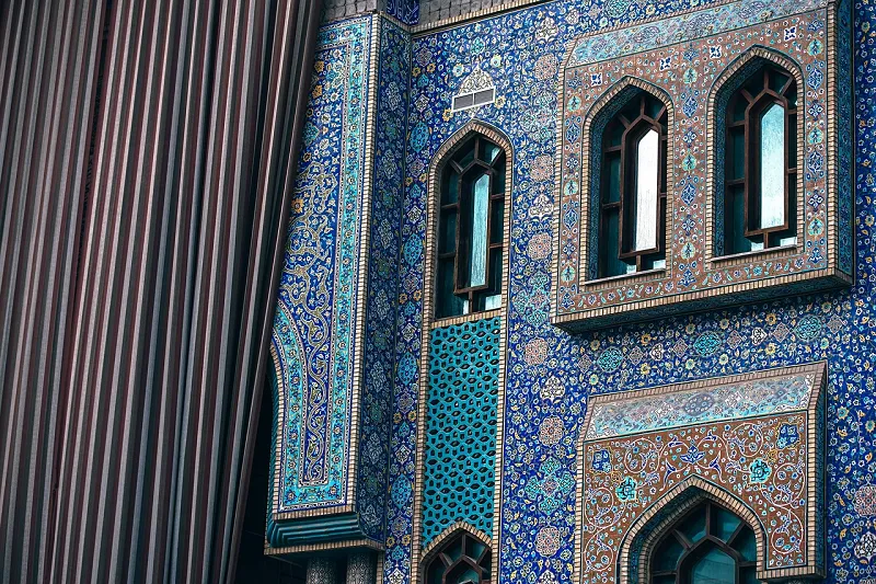 The Art of Zellij in Moroccan Mosaic Tiles